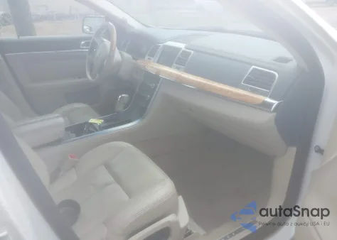 2009 Lincoln Mks z USA, uszkodzony, nr VIN 1LNHM94R09G609464